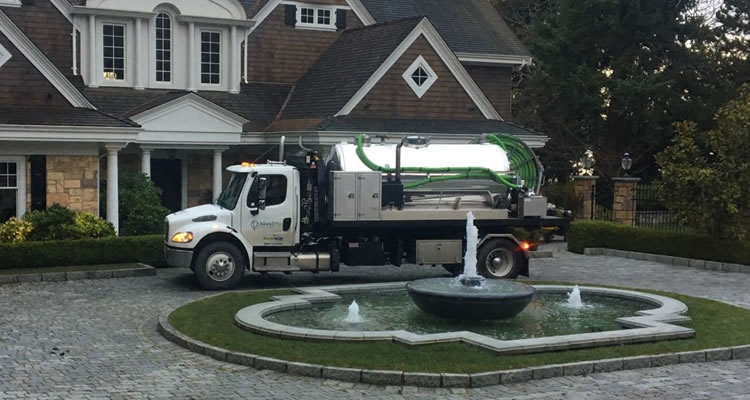 septic-tank-cleaning-nice-home